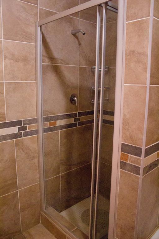 Khuvena Guesthouse Randburg Екстер'єр фото