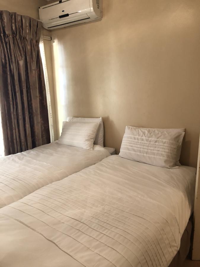 Khuvena Guesthouse Randburg Екстер'єр фото